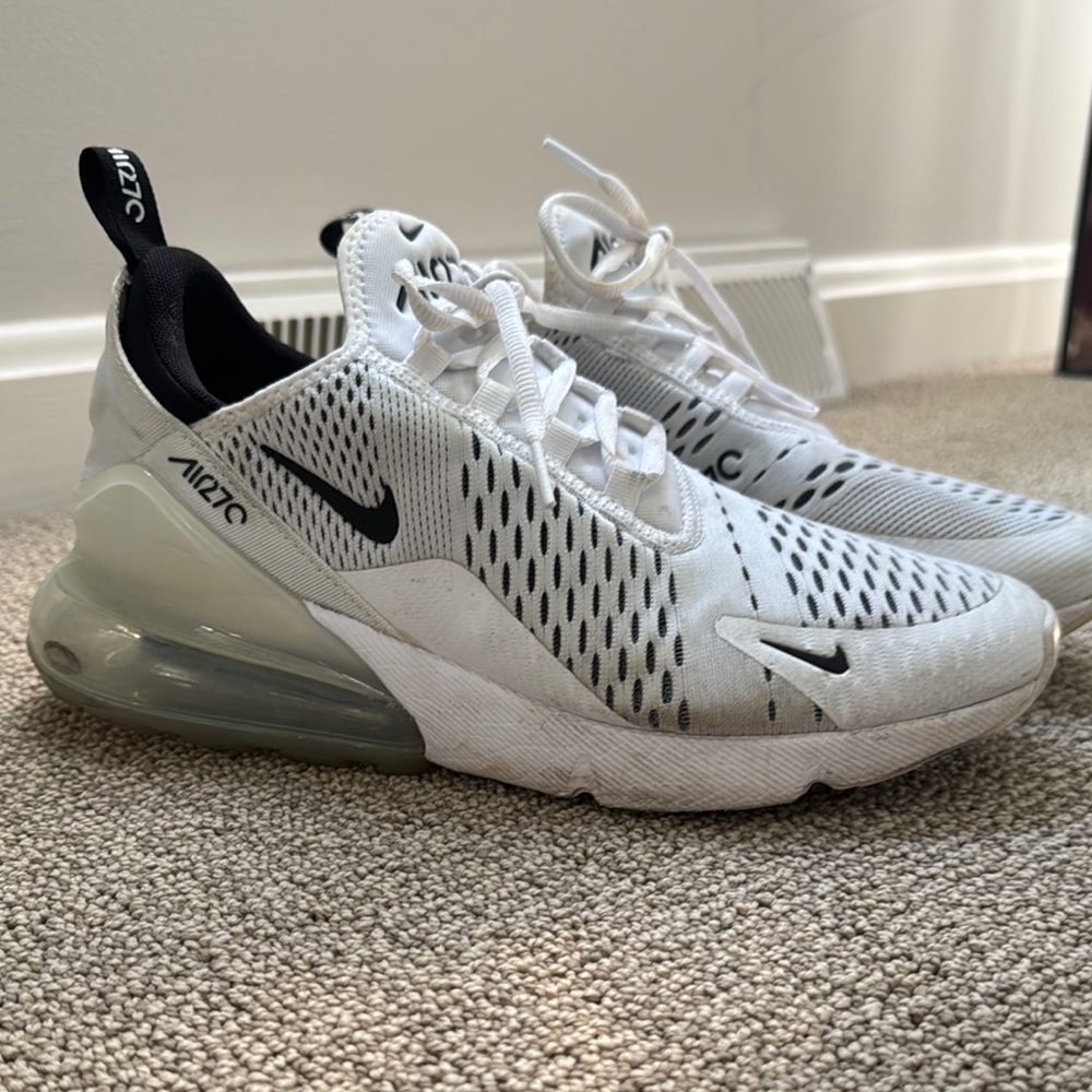 Nike Air Max 270